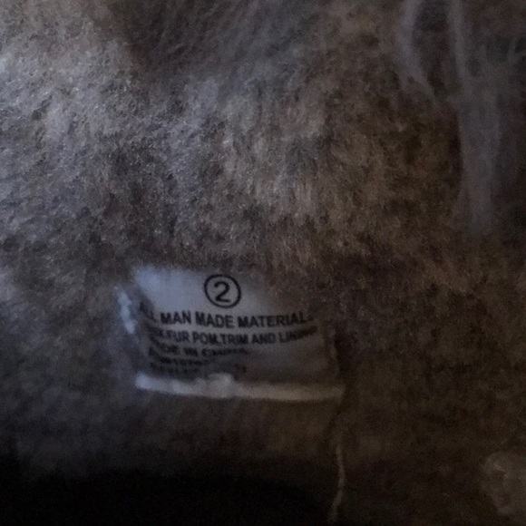 Girl’s gray Justice suede boots, slip-on with bow and Pom pom detailing, EC - Picture 5 of 5